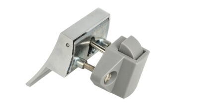 Robuuste kliksluiting met hefhandgreep, gemaakt van zamak, oppervlak: verchroomd, uitvoering: vierkant, 14.03.075-0. Hefhendel met zelfsluitend slot en soft-close voor caravans, jachten en nog veel meer, van SISO Denemarken - Afbeelding 10